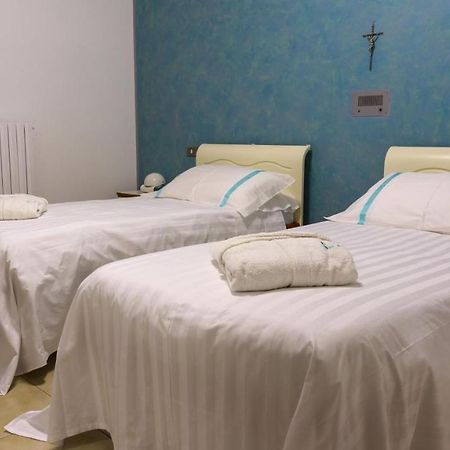 Morrovalle Hotel San Crispino מראה חיצוני תמונה