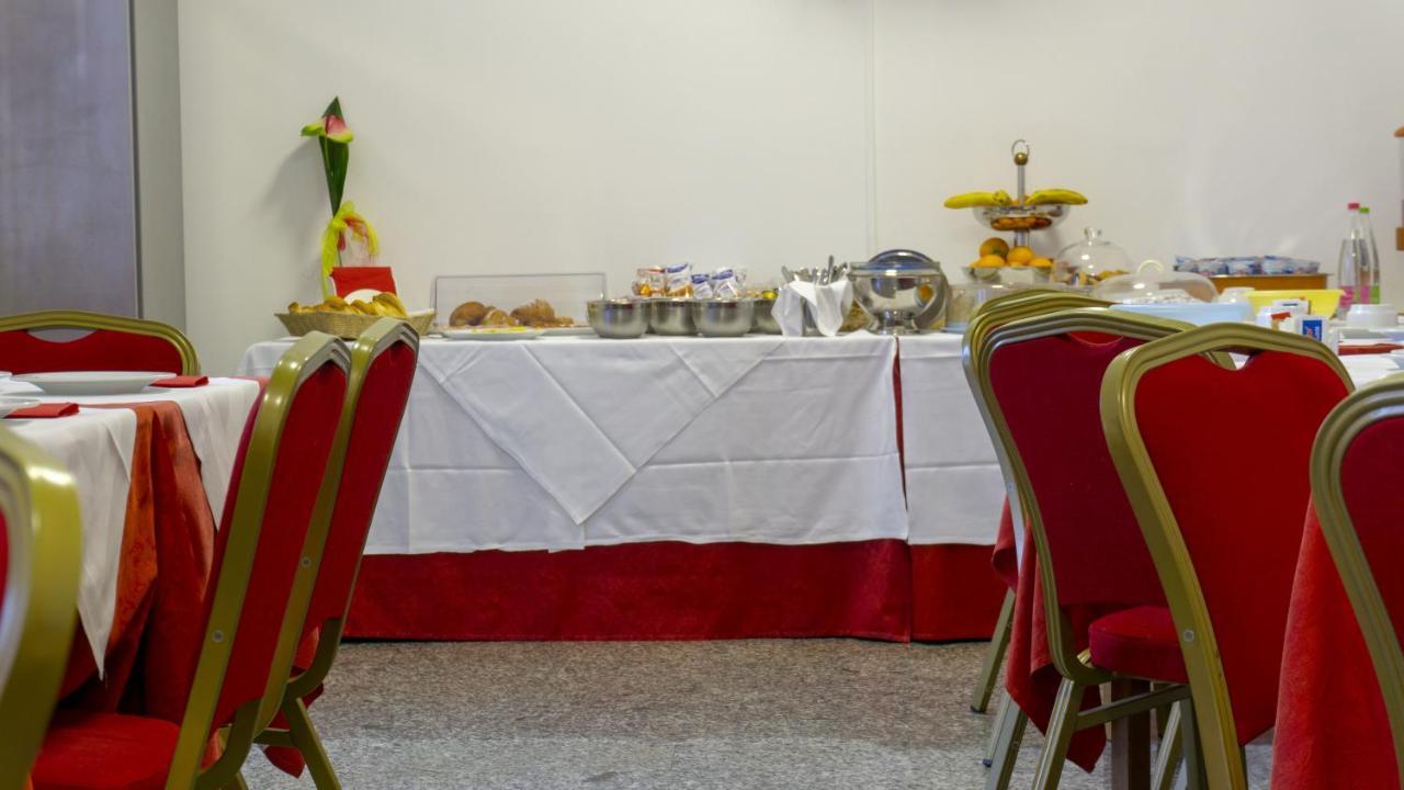 Morrovalle Hotel San Crispino מראה חיצוני תמונה